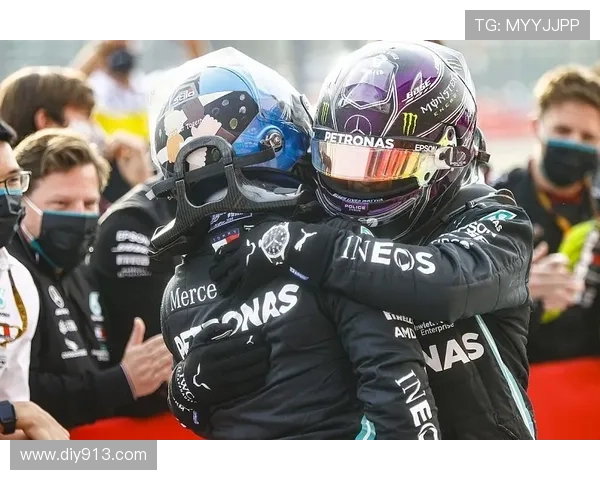 F1赛季最新动态:红牛车队持续领先 维斯塔潘展现统治力